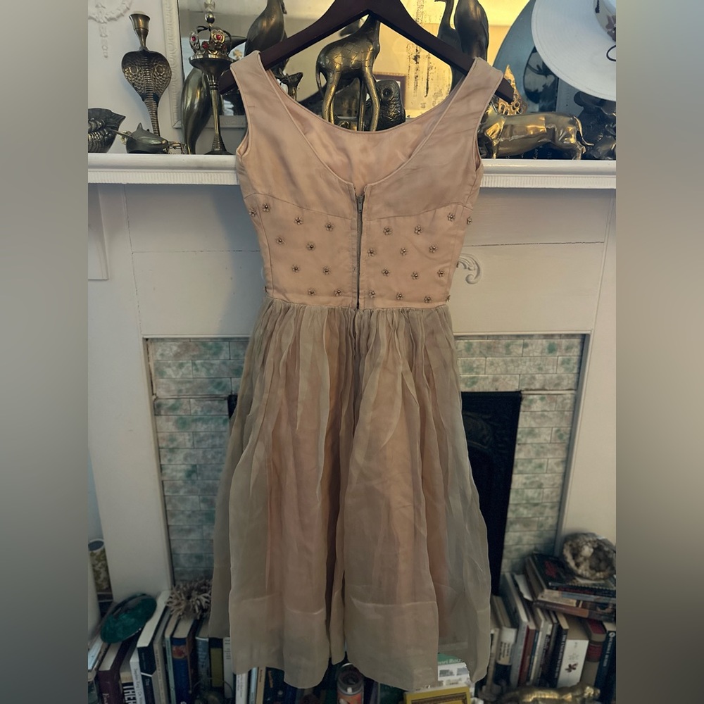 Vintage Fit and flare dress with floral appliqué - Picture 6 of 9
